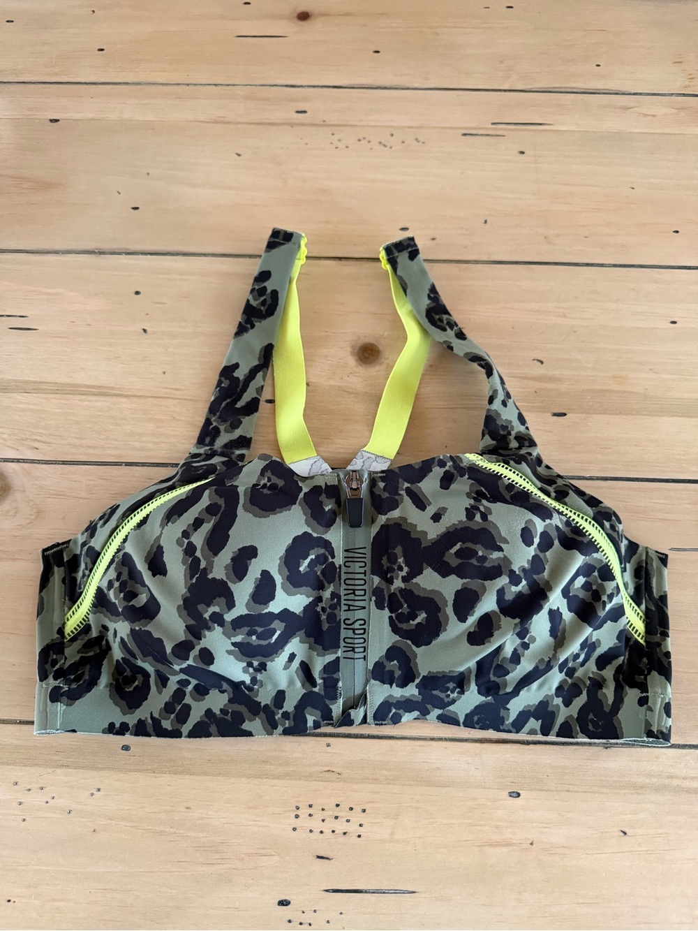 Victoria's Secret Green Camo Leopard Sports Bra with Neon Yellow Trim